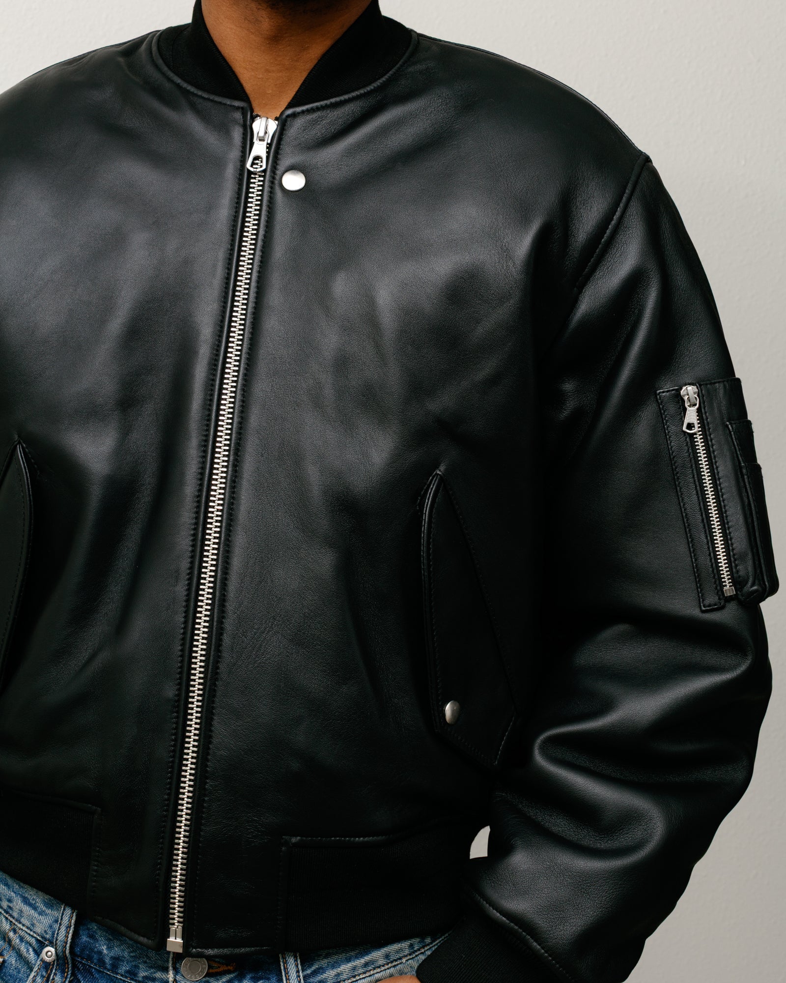 LEATHER BUILT BOMBER