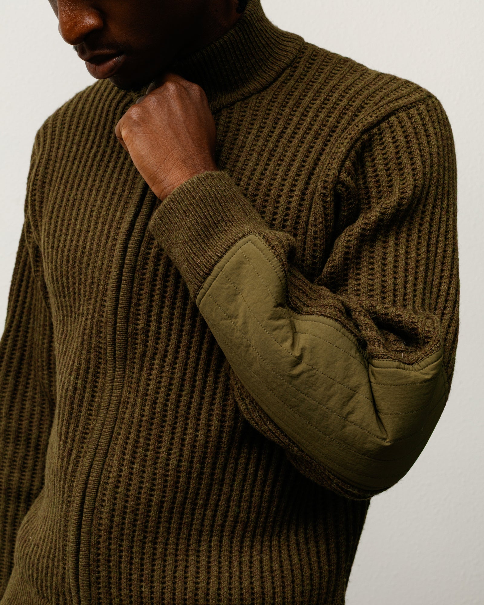LAMBS WOOL ZIP SWEATER